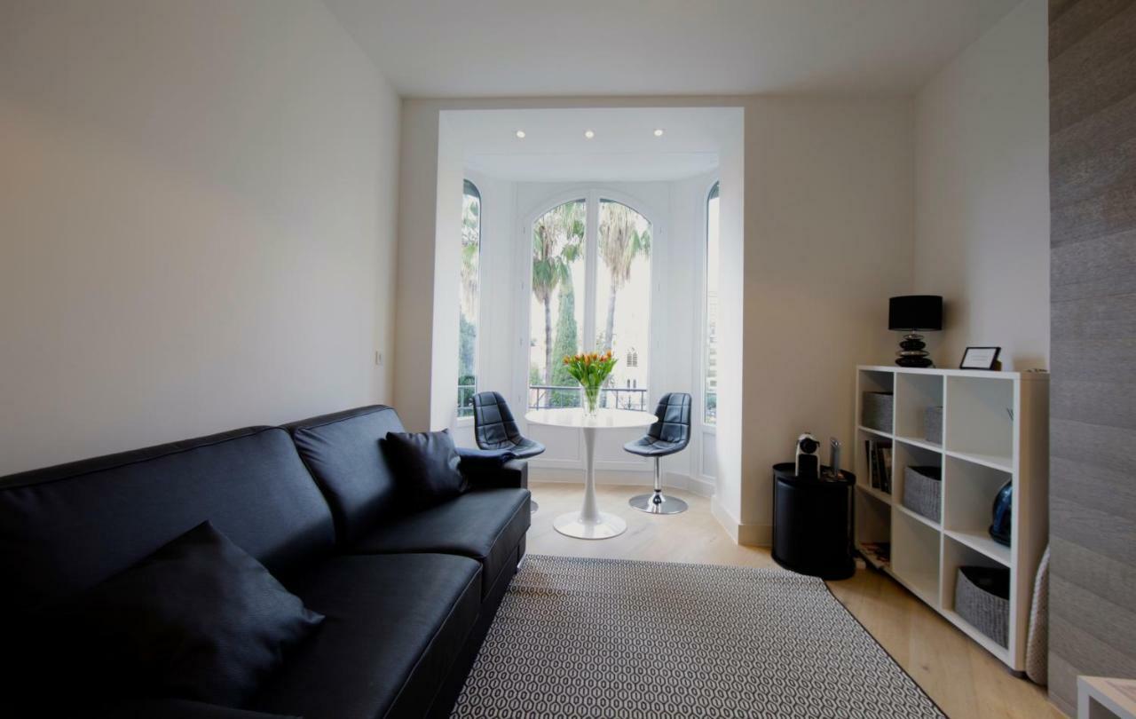 Carre D'Or! Park View! Nice Exterior photo